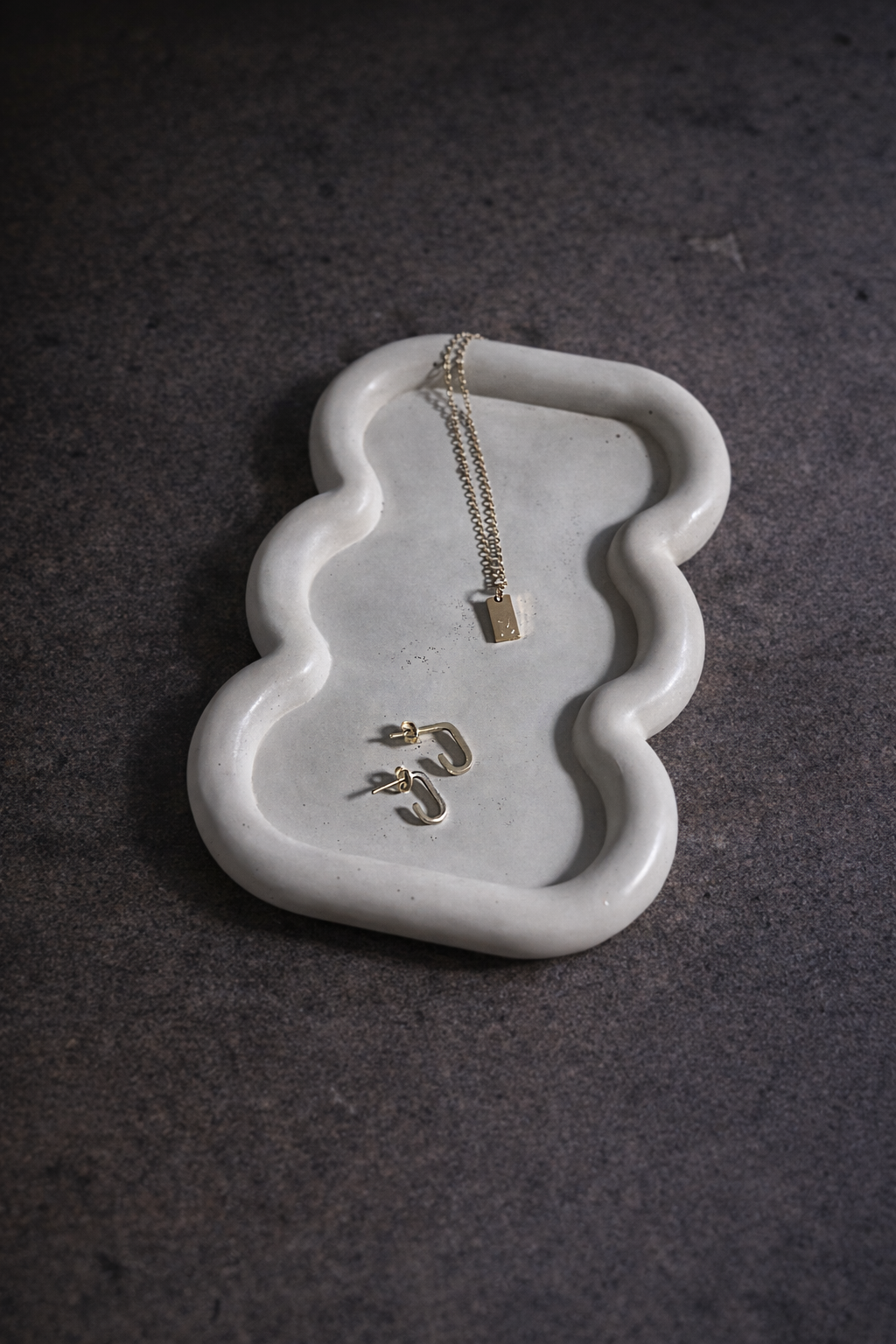 Organic Bump Tray