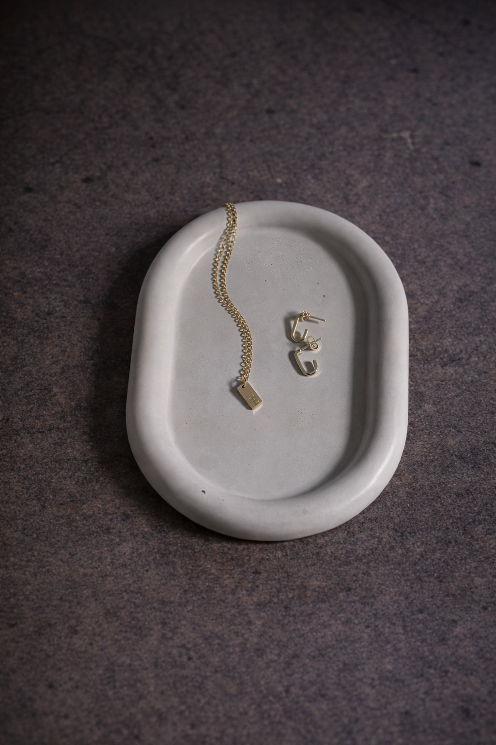 Natural Oval Jewelry Dish