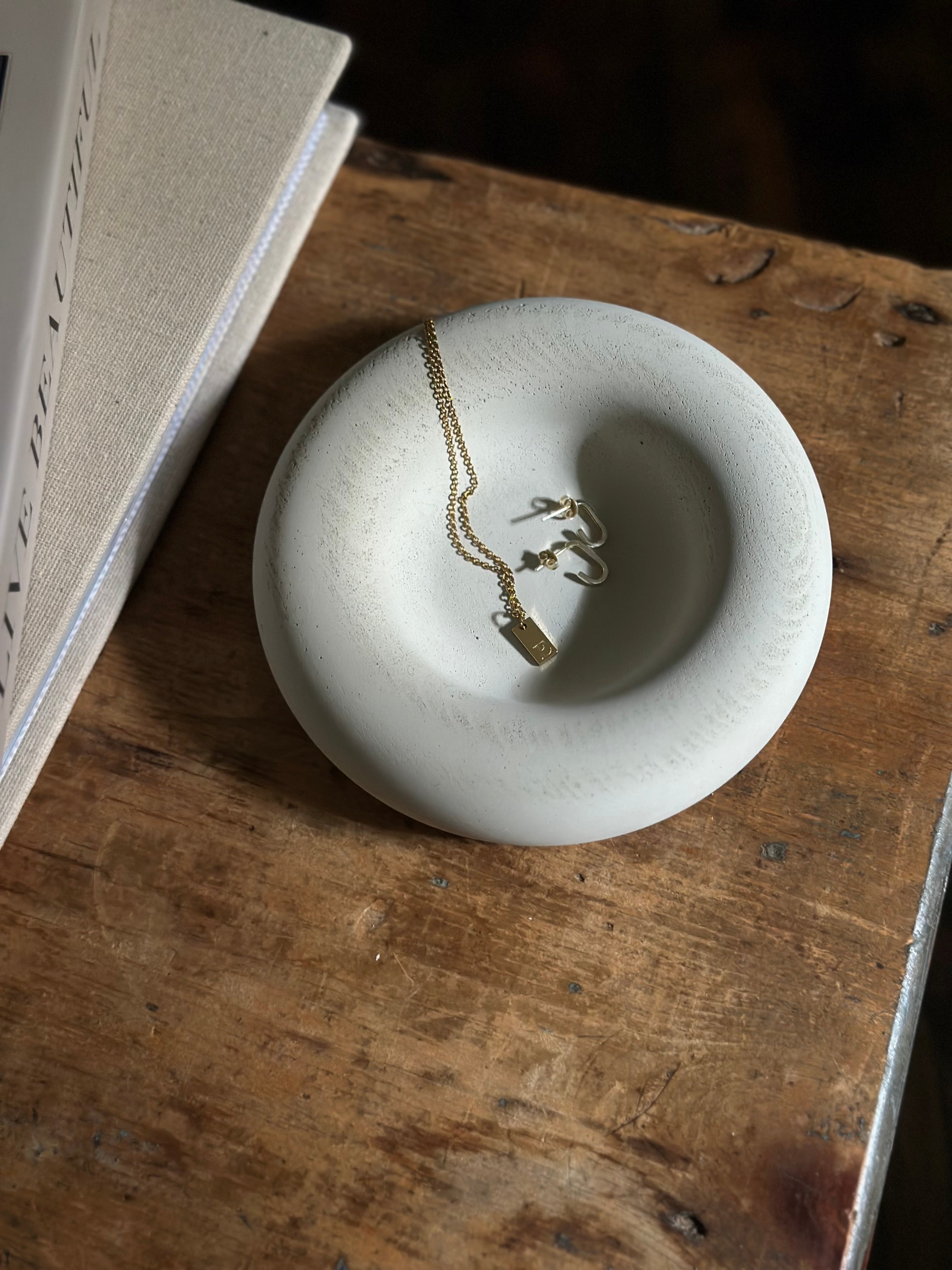 Natural Round Jewellery Dish